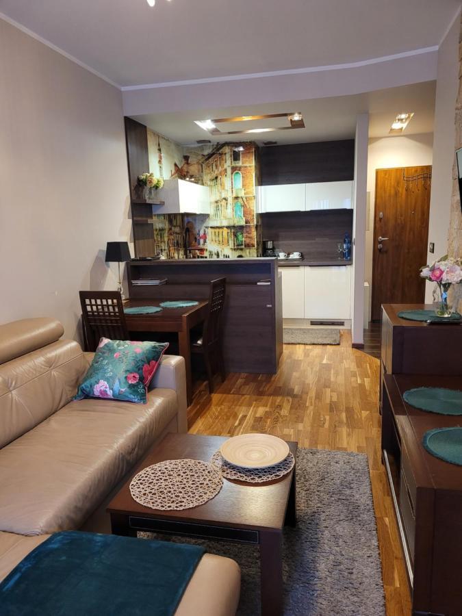 Apartament Moderna Francuska Park 카토비체 외부 사진