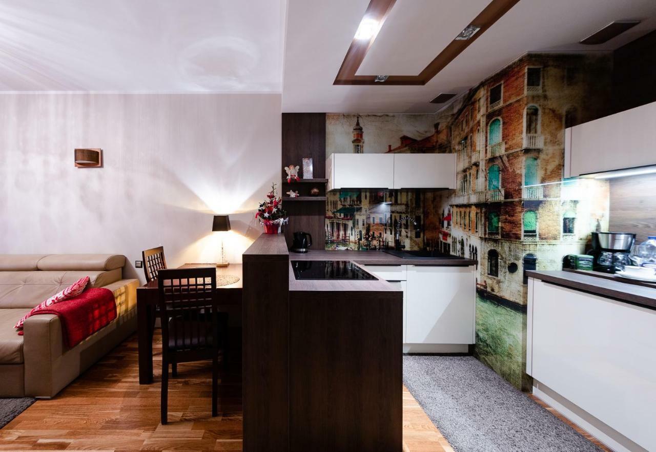 Apartament Moderna Francuska Park 카토비체 외부 사진
